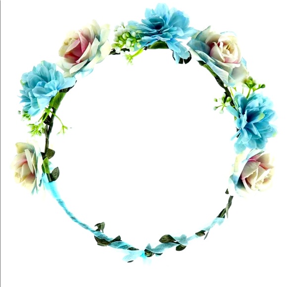 Realistic Looking Hair Flower Wreath - Picture 3 of 3
